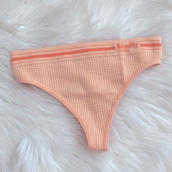 Kindly yours peach waffle knit thong - Picture 5 of 6